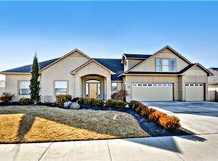 2121 W Seward St, Ammon, ID 83634