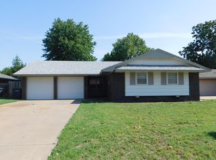 3206 W Cherokee Ave, Enid, OK 73703