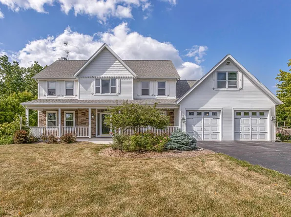 W5870 Woodland ROAD, Plymouth, WI 53073