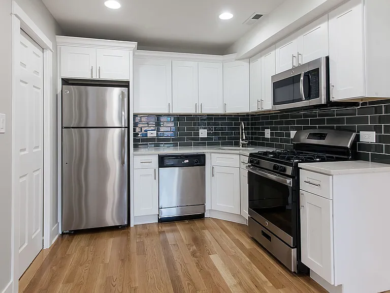 1614 N Cleveland Ave #CH — Photo 1