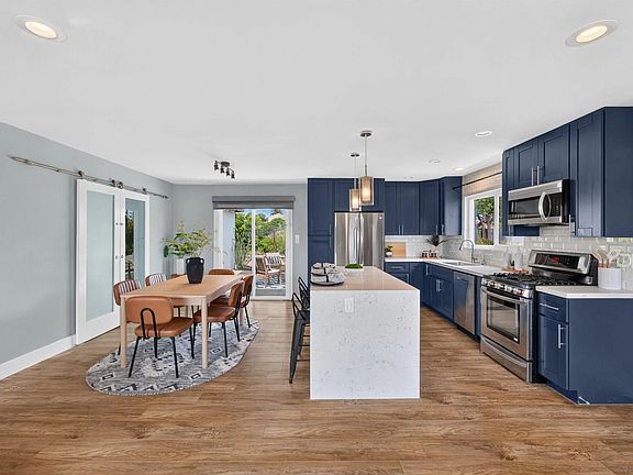 4th image of 4852 Kings Way