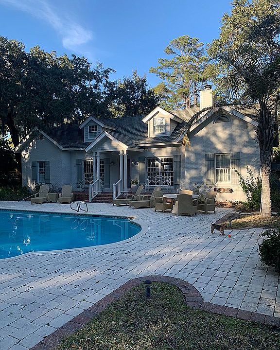 1st image of 201 Devonwood Dr