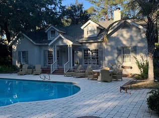 201 Devonwood Dr, Saint Simons Island, GA 31522