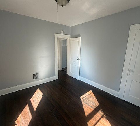 2nd image of 764 Ellsworth St #2