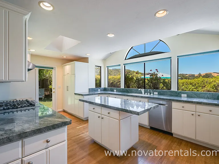 65 Santa Maria Dr — Photo 13