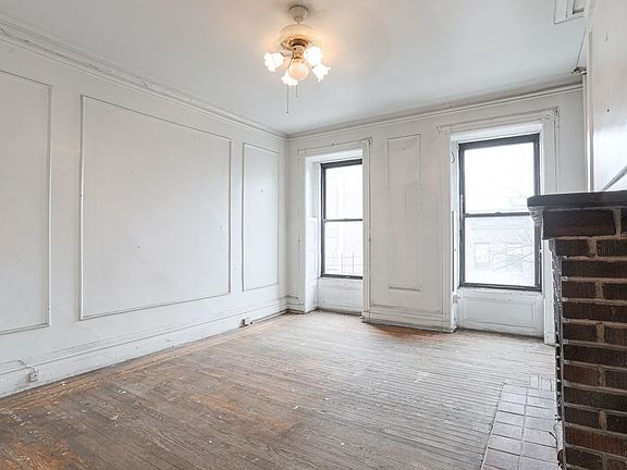 4th image of 436 W 47th St #4BB