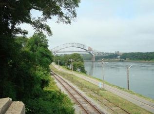 25 Pleasant St, Bourne, MA 02360