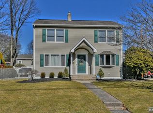 71 Sherman Ave, Hawthorne, NJ 07506