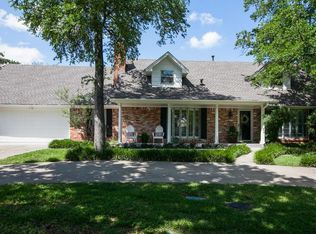 107 Oaktree Dr, Highland Village, TX 75077