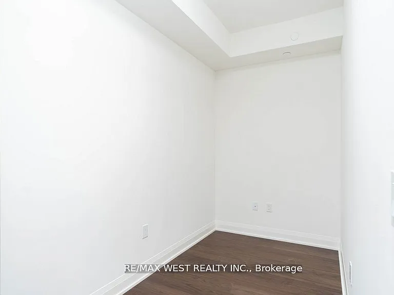 293 The Kingsway #307 — Photo 14
