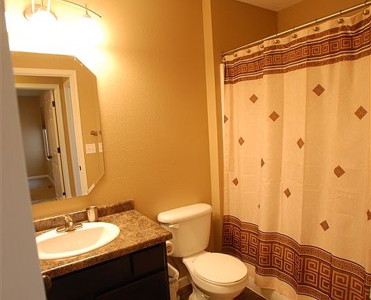 2nd bathroom