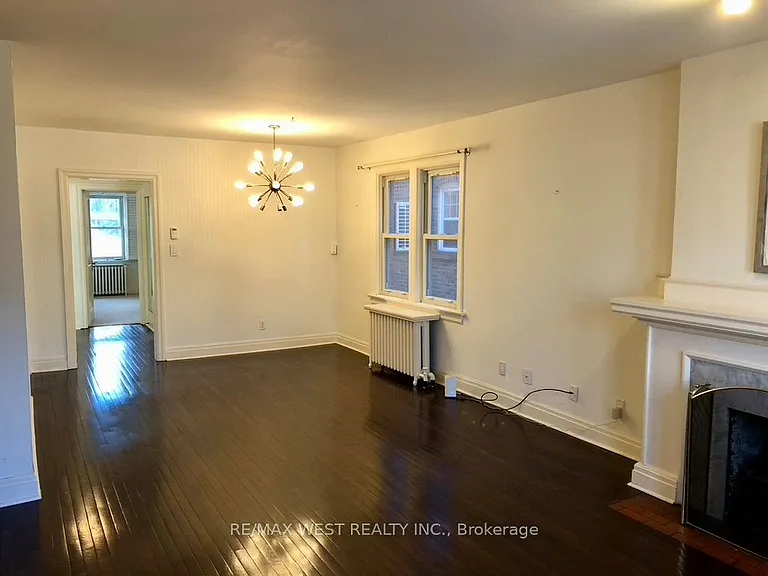 305 Saint Clair Ave E #MAIN FLOOR — Photo 5