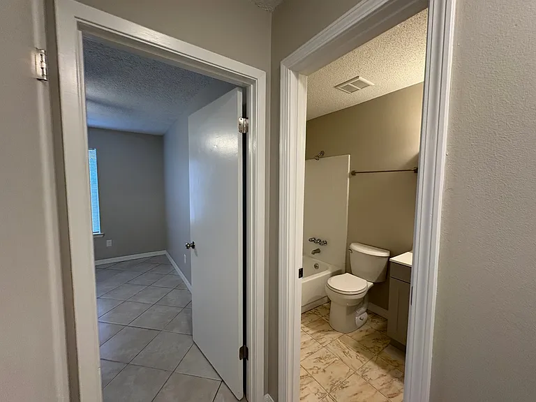 3354 La Leyenda Ct #B — Photo 19