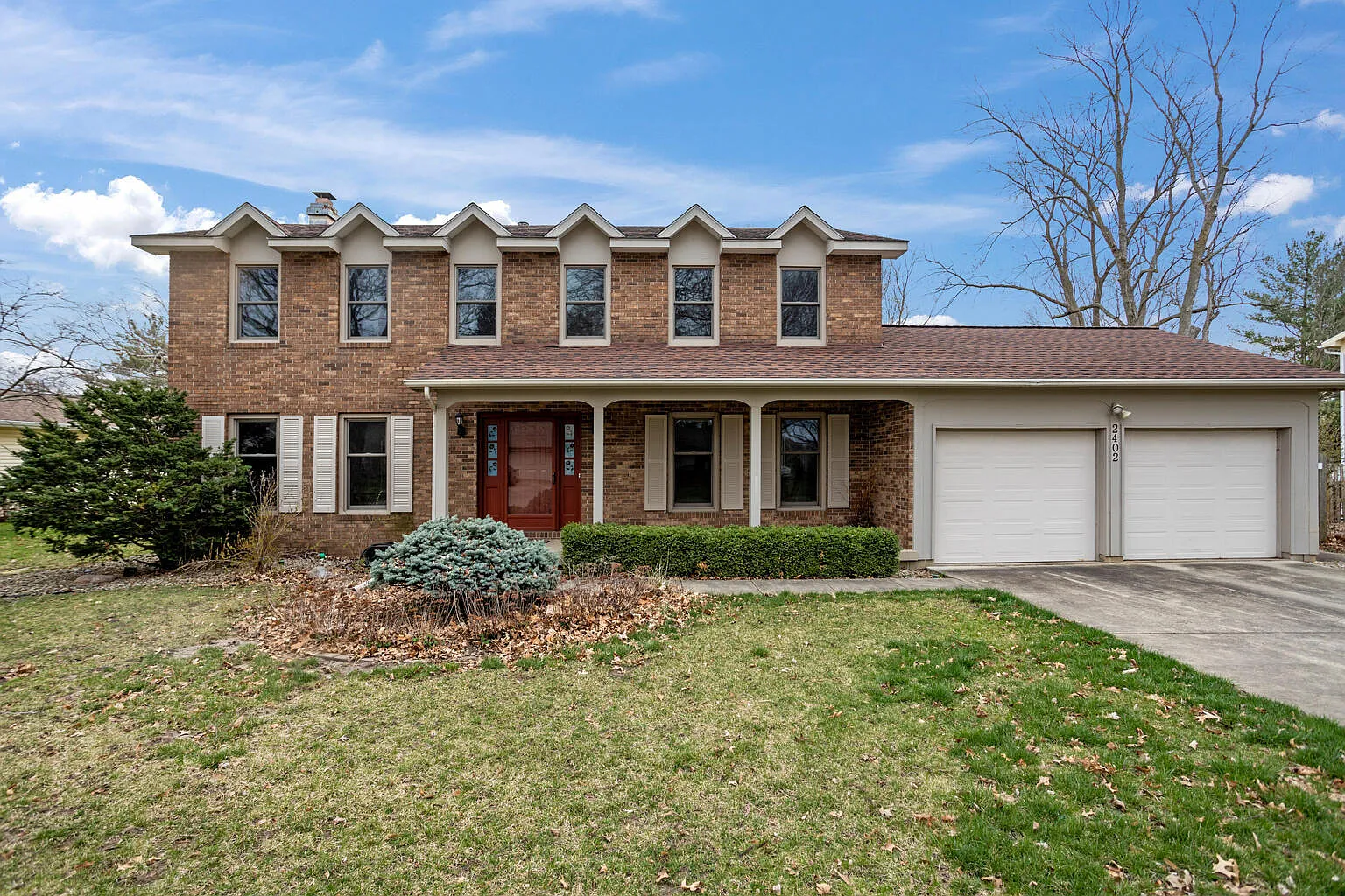 2402 Brookens Cir photo 1