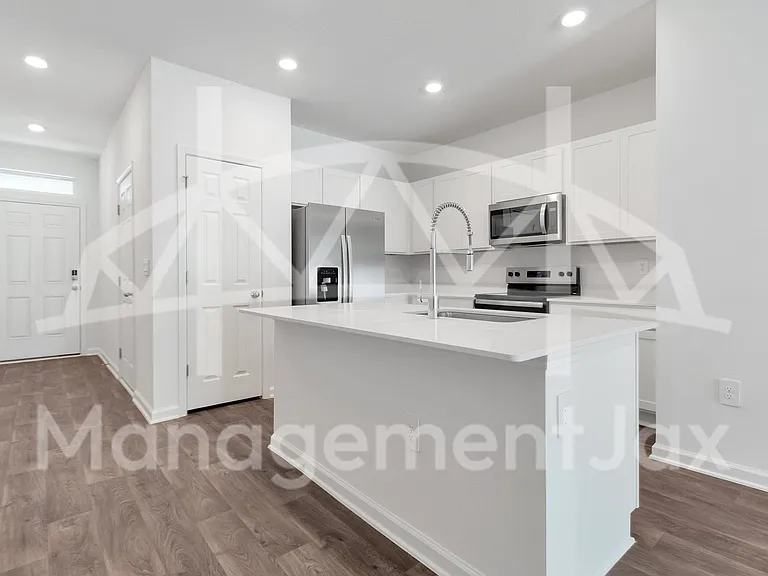 5470 Broad Bridge Way #1 — Photo 2
