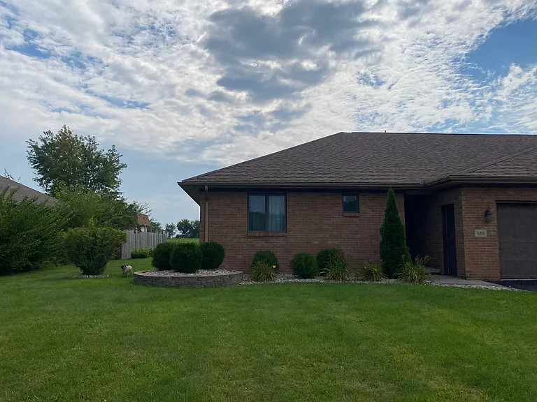 689 Apple Blossom Ln — Photo 36