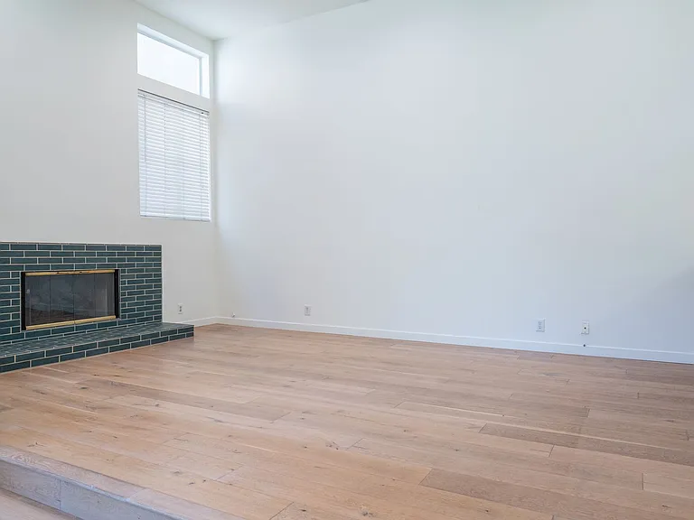 633 Museum Dr — Photo 3