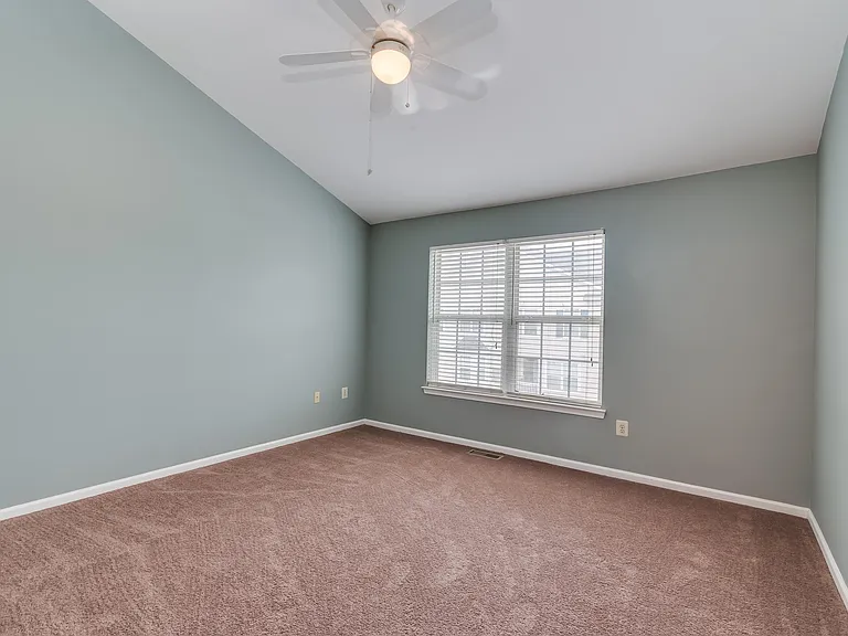 5806 Riverfront Dr — Photo 18