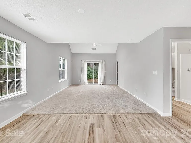 10125 University Park Ln #2601 — Photo 7