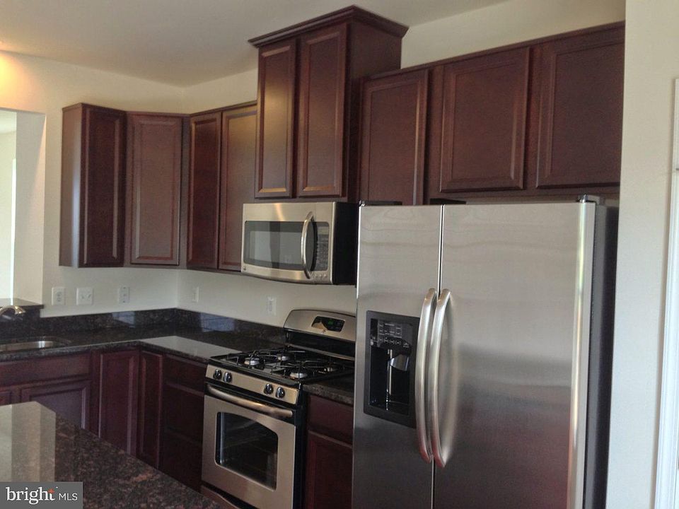 2nd image of 201 Spring Park Ln
