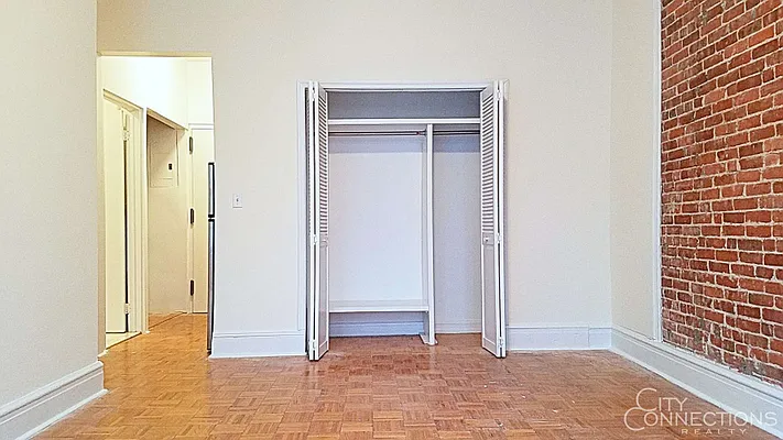 Rented by City Connections Realty | media 25