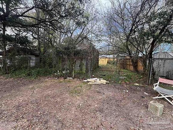 3rd image of 3109 N R St