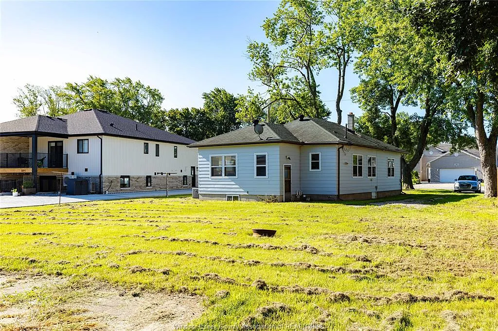 3 bed, $2,100 — Photo 2