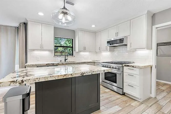 6018 Gnarled Oaks Ct — Photo 12