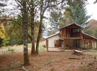 280 8th St, Scotts Mills, OR