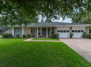 995 Palermo Dr, Beaumont, TX 77705