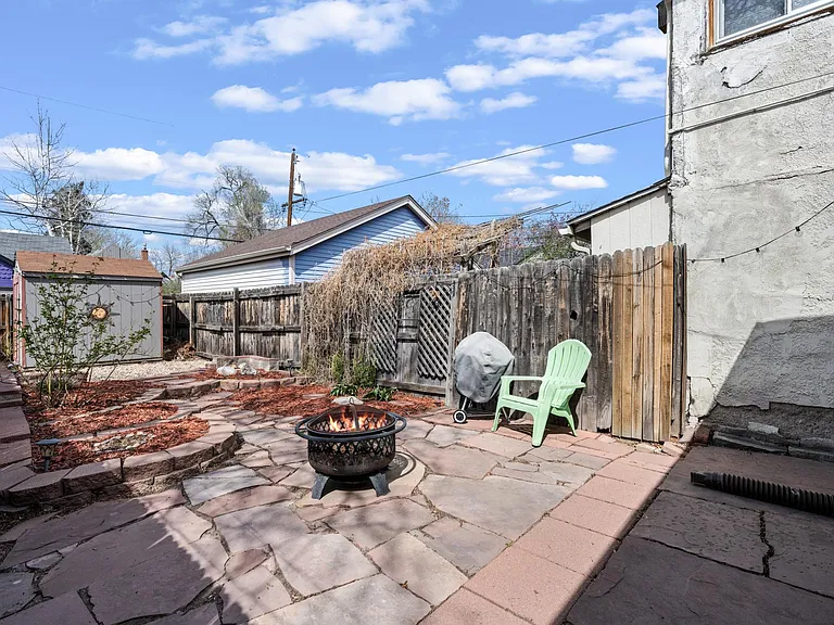 141 W Archer Pl — Photo 19