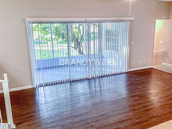 4th image of 10821 Linda Vista Ln