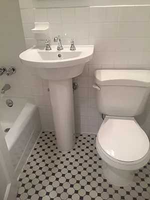 Rented by Metropolis Real Estate of Manhattan | media 28