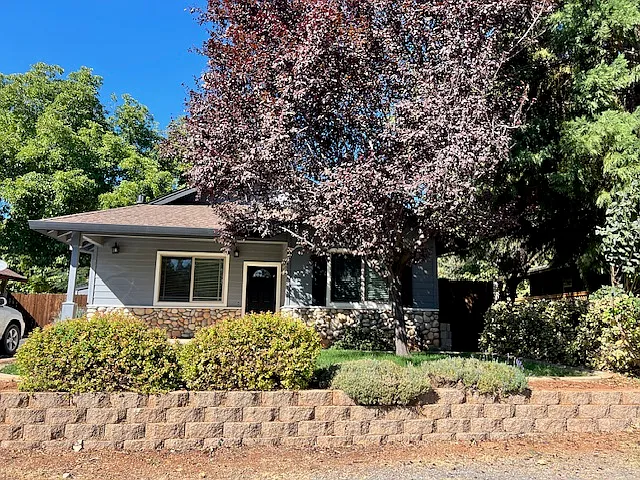 24325 Foresthill Rd — Photo 2