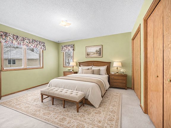 4th image of 45 Orchard Ave SE