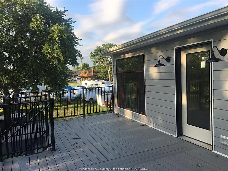 2496 Front Rd — Photo 6