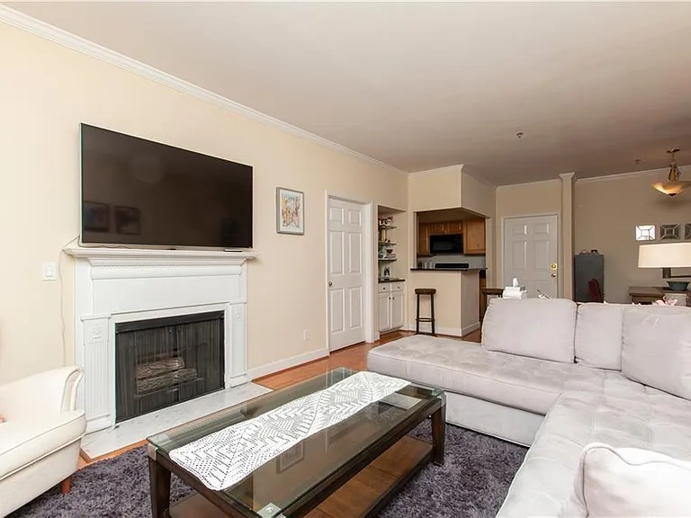 2921 Lenox Rd NE #309 — Photo 11