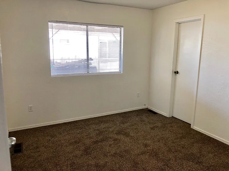 1435 Church Dr — Photo 17