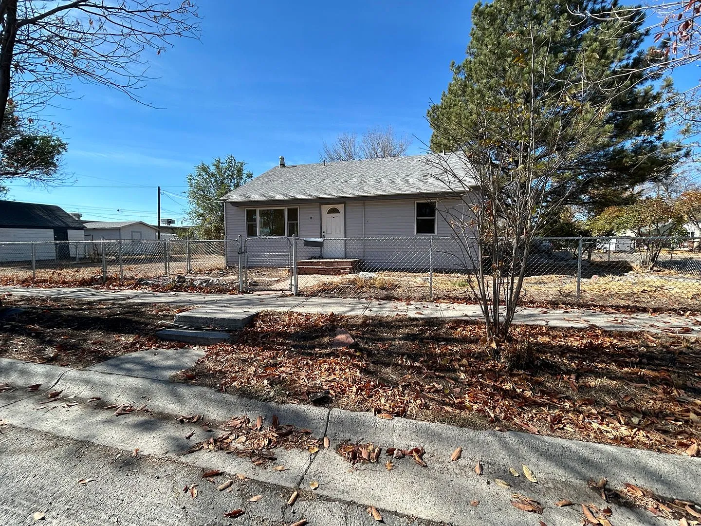 4 Bedroom 1 Bath House with Detached Garage & Large Fenced Yard — Photo 1