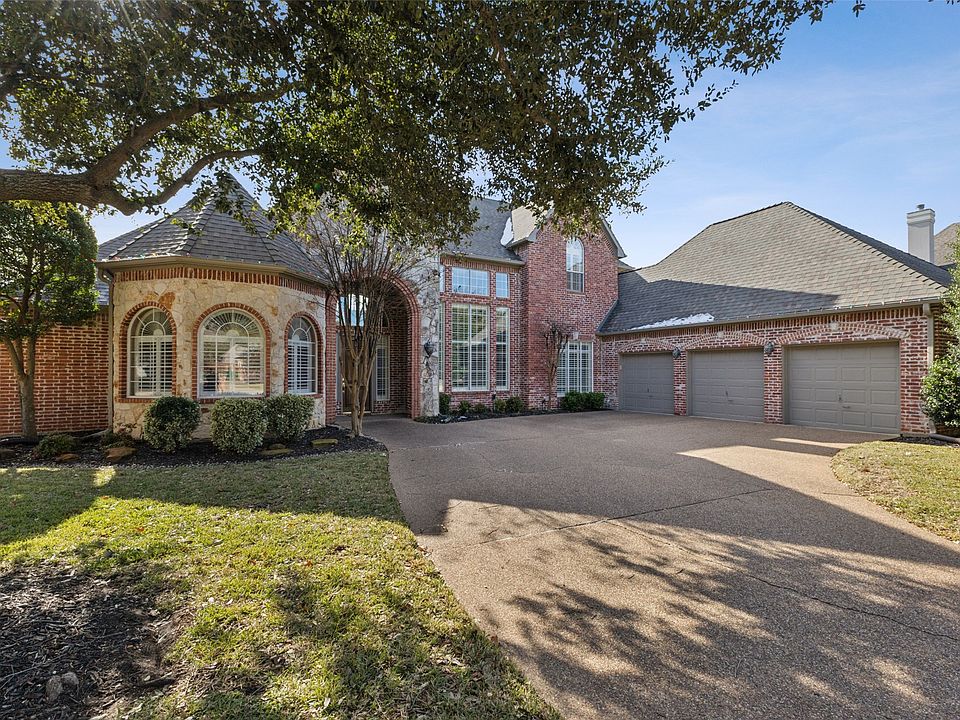 1st image of 1105 Versailles Ct