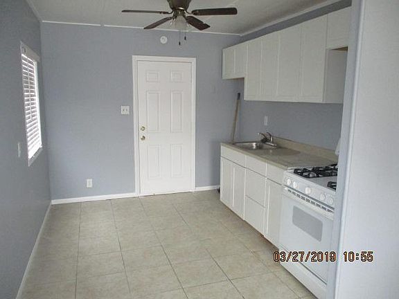 4th image of 207 S Texas Ave