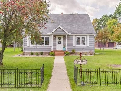 322 2nd St N, Eagle River, WI, 54521