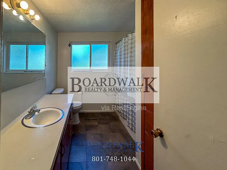 1528 E 8640 S #BASEMENT — Photo 13
