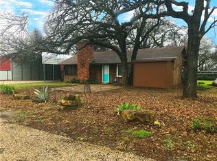 125 Aston Cir, Bridgeport, TX 76426