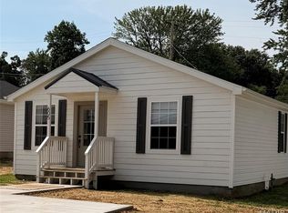 605 Court St, Bloomfield, MO 63825
