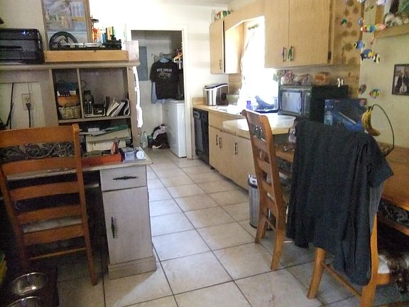 4th image of 5608 42nd St E