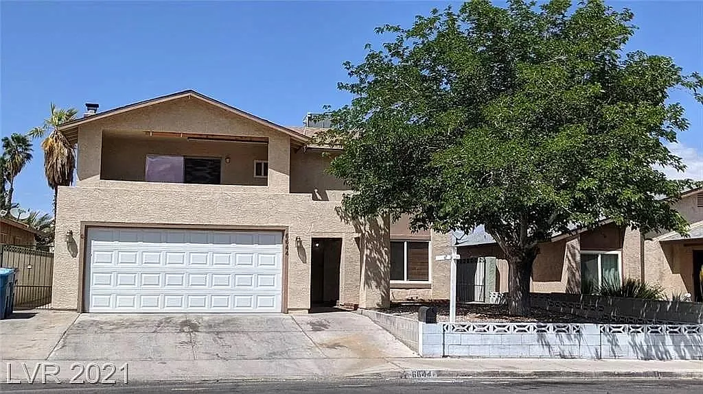 4 bed, 2.5 bath, 1920 sqft, $2,500 — Photo 1