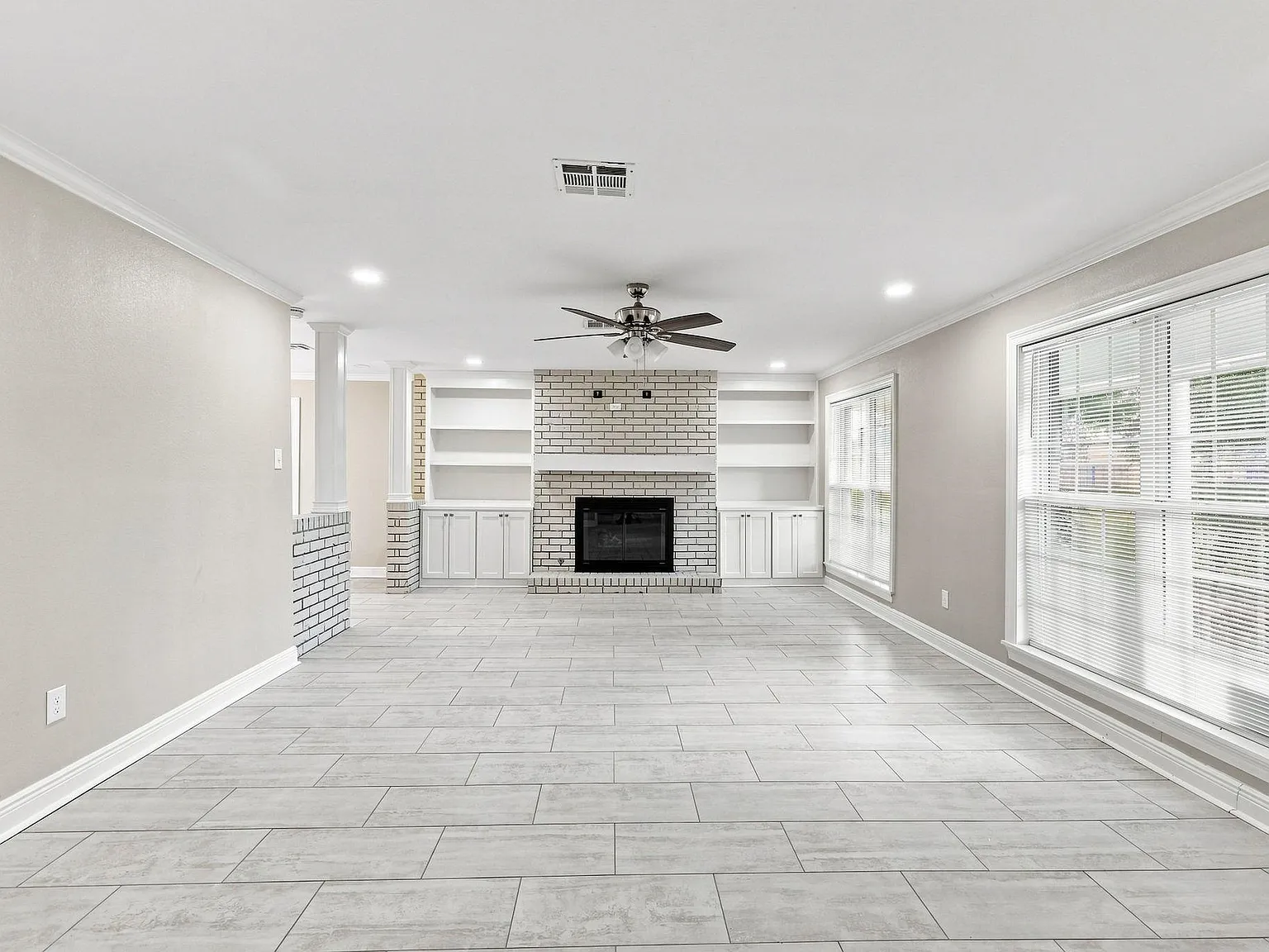 3 bed, 2001 sqft, $2,100 — Photo 2