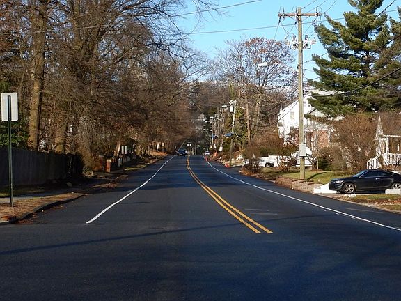 5th image of 141 Mount Pleasant Ave