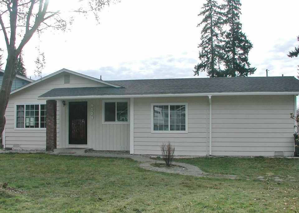 1st image of 4504 121st Pl NE